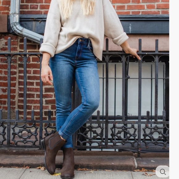 Thursday Duchess Boot Olive brown Chelsea - Picture 3 of 11